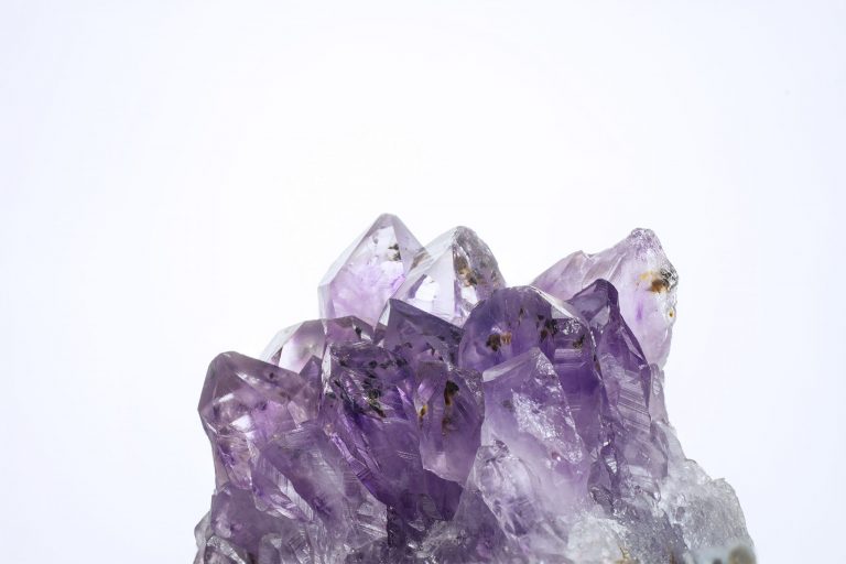 Read more about the article Edelsteine A bis Z: A wie Amethyst